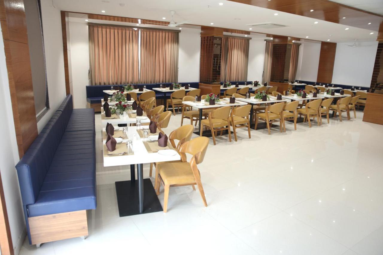 Lords Eco Inn, Ambaji מראה חיצוני תמונה