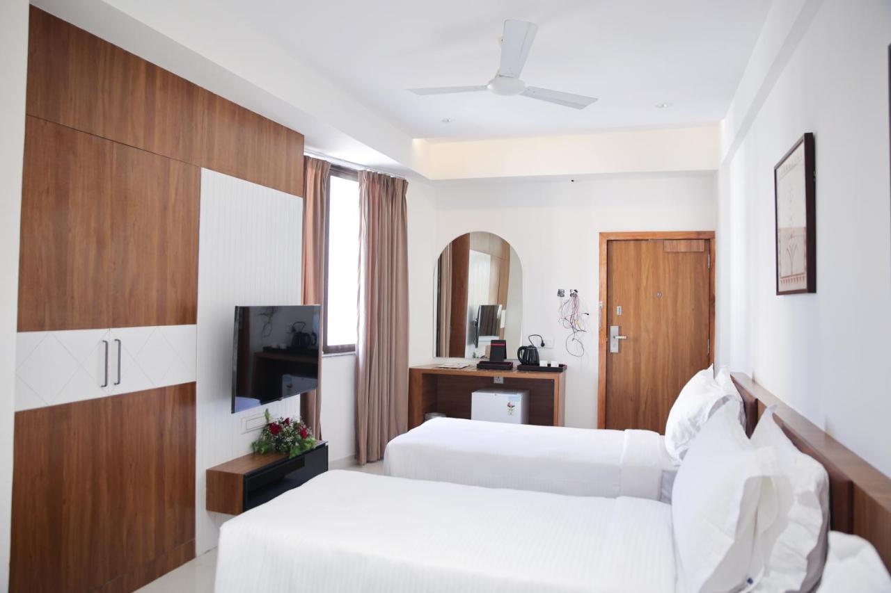 Lords Eco Inn, Ambaji מראה חיצוני תמונה