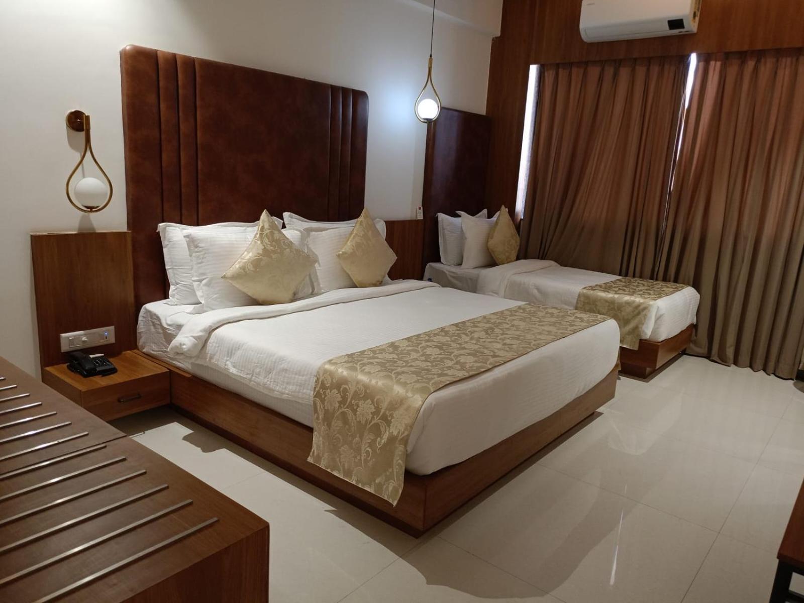 Lords Eco Inn, Ambaji מראה חיצוני תמונה