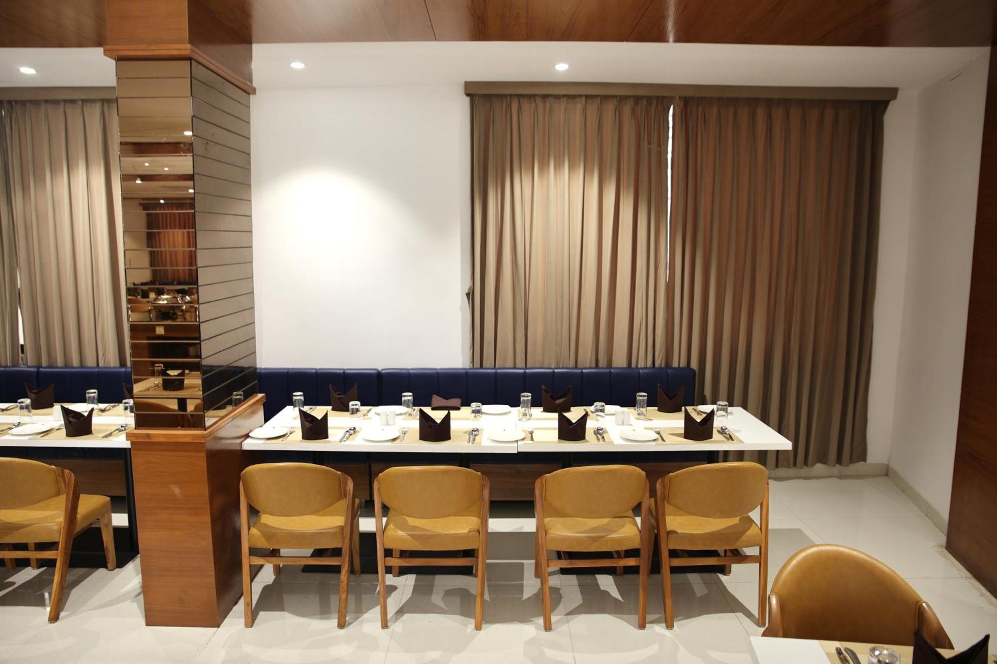 Lords Eco Inn, Ambaji מראה חיצוני תמונה